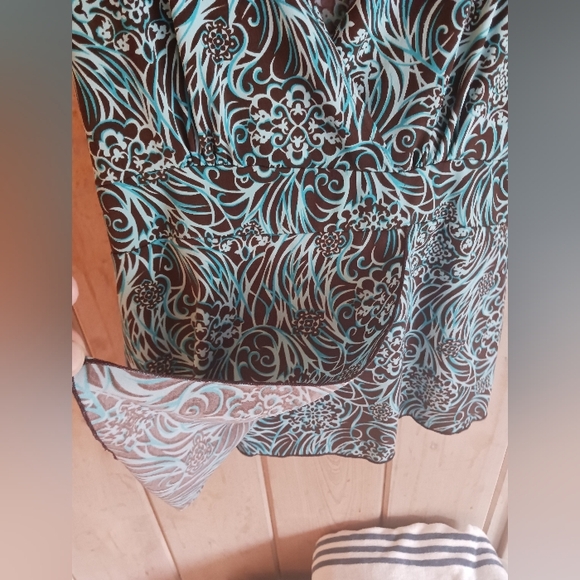 Carole Little Faux Wrap TOP Size Large - Picture 4 of 5